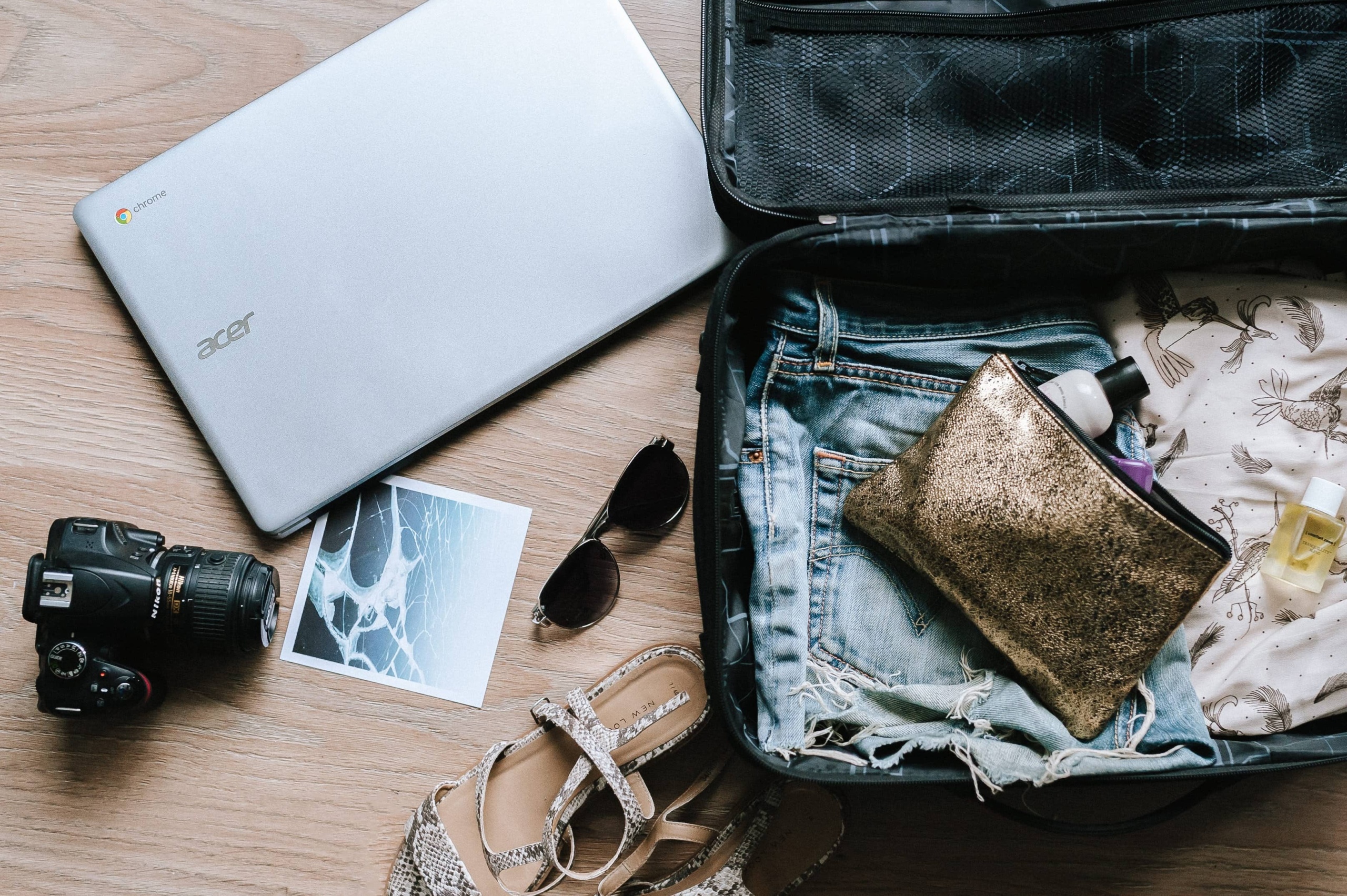 luggage of a environmentally friendly traveller