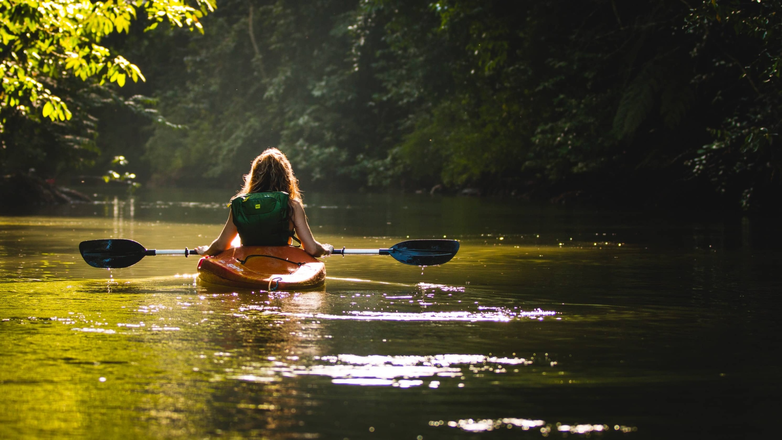 A traveller on a kayaking tour